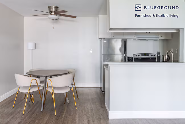 2019 Shore Line Dr Alameda, CA 94501 photo 4