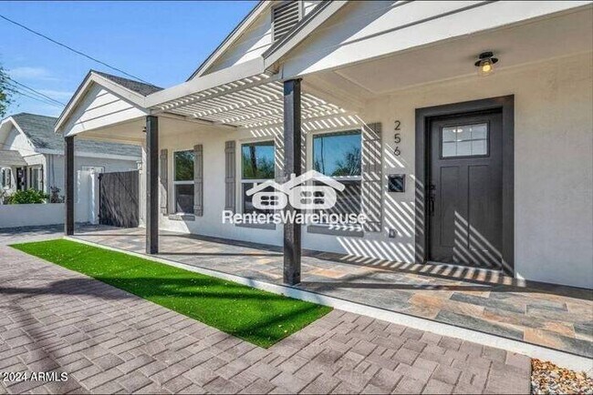 256 S Hobson Mesa, AZ 85204 photo 2