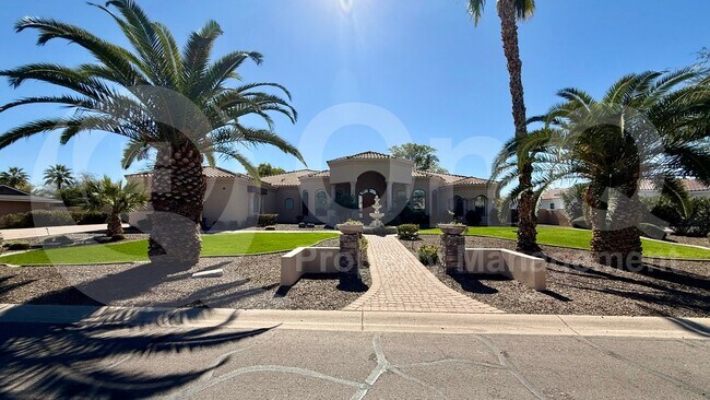 6223 E Via Estrella Avenue photo 5