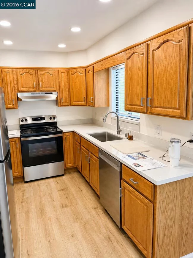 2735 McMorrow Rd San Pablo, CA 94806 photo 2