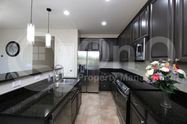 25518 North 50th Lane, Phoenix, AZ 85083 photo 3
