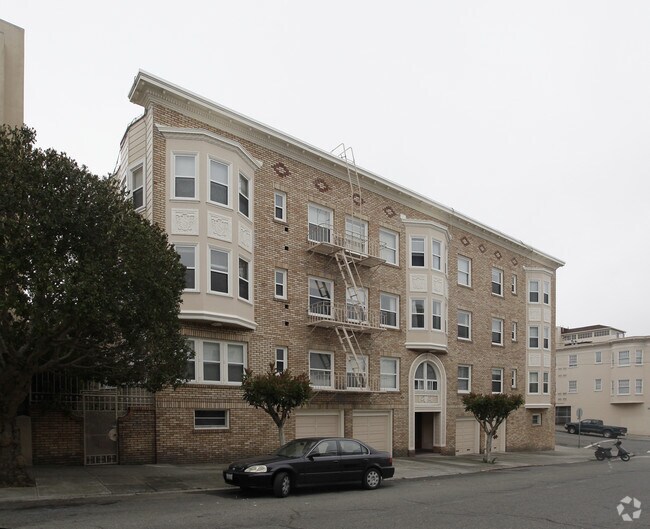 1695 Filbert Street, San Francisco, CA 94123 photo 4