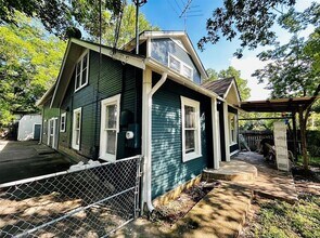 4507 Avenue F Austin, TX 78751 photo 2