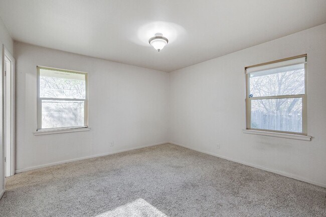 4313 Bonnie Drive, Fort Worth, TX 76116 photo 2