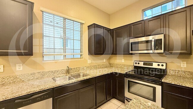 1367 S Country Club Dr Mesa, AZ 85210 photo 5