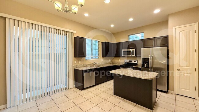 1367 S Country Club Dr Mesa, AZ 85210 photo 4