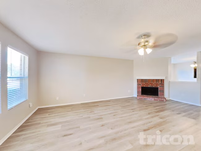 2983 Celian Dr Grand Prairie, TX 75052 photo 5