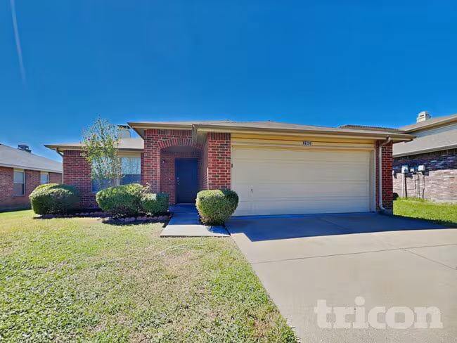 2983 Celian Dr Grand Prairie, TX 75052 photo 2