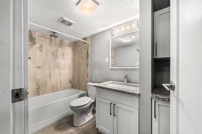 2702 Lake Forest Drive, Mckinney, TX 75071 photo 4
