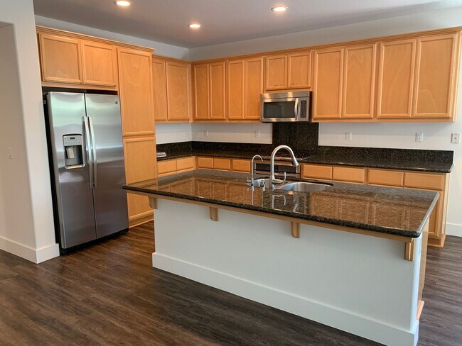 Beautiful Single Story Brentwood Home photo 4