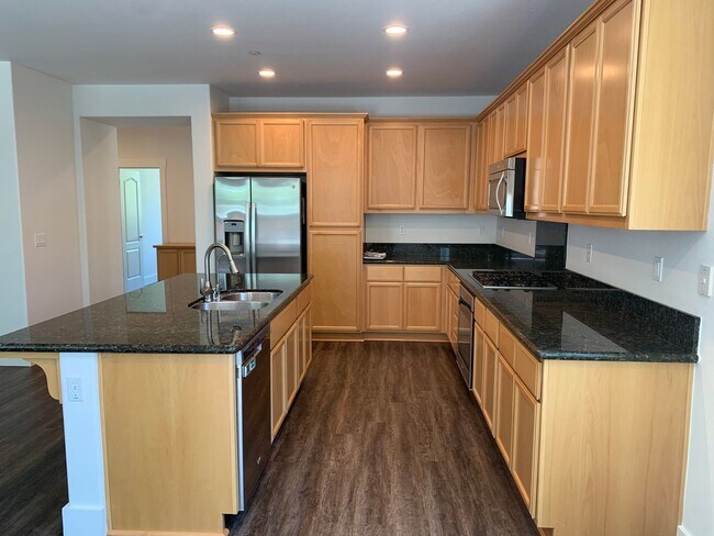 Beautiful Single Story Brentwood Home photo 5