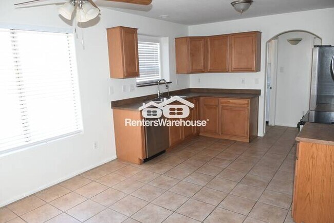 4918 W Desert Dr Phoenix, AZ 85339 photo 5