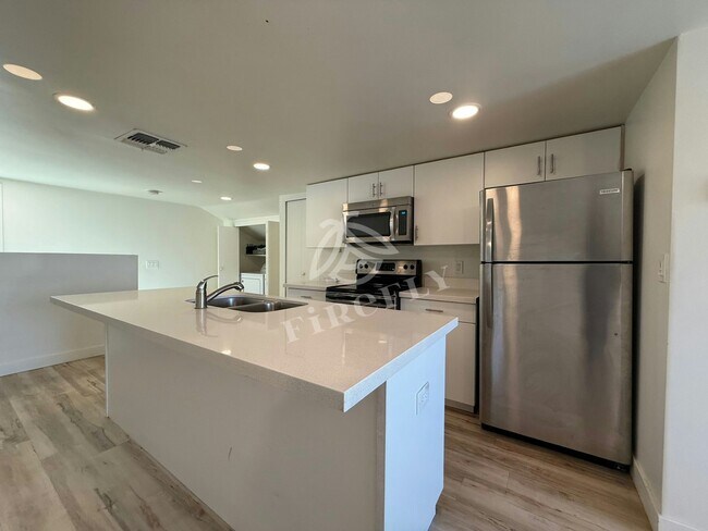 1695 E Indianola Ave Phoenix, AZ 85016 photo 3