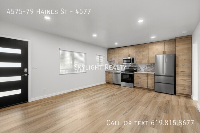 4575 Haines St San Diego, CA 92109 photo 4