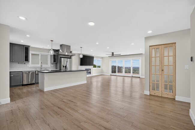 2517 Read Ave Belmont, CA 94002 photo 3
