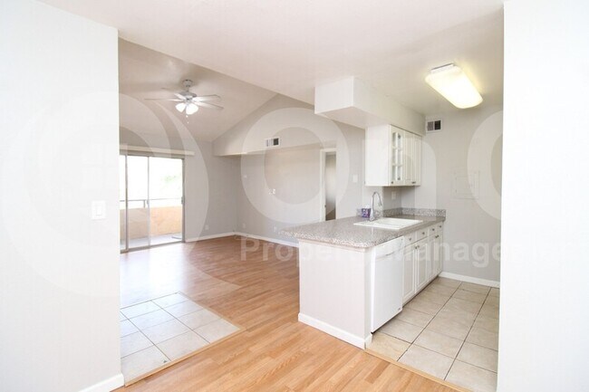 8055 E Thomas Rd Scottsdale, AZ 85251 photo 3