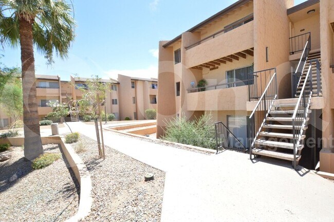 8055 E Thomas Rd Scottsdale, AZ 85251