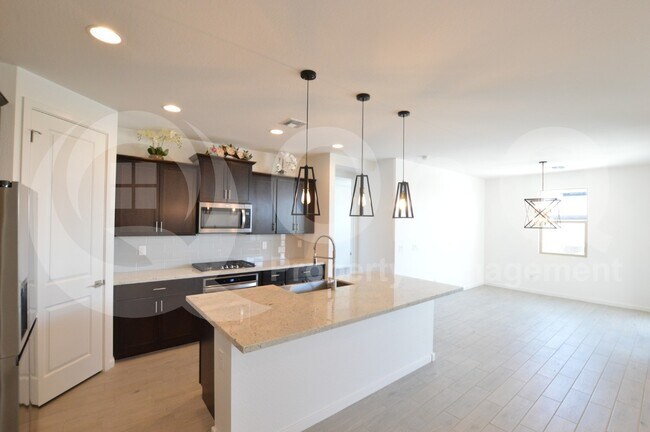 4316 West Suncup Drive, San Tan Valley, AZ 85142 photo 2