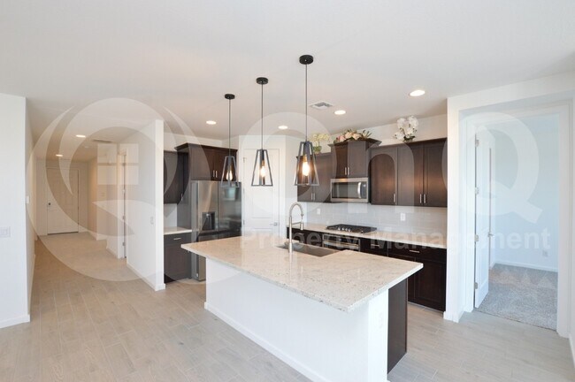 4316 West Suncup Drive, San Tan Valley, AZ 85142 photo 3