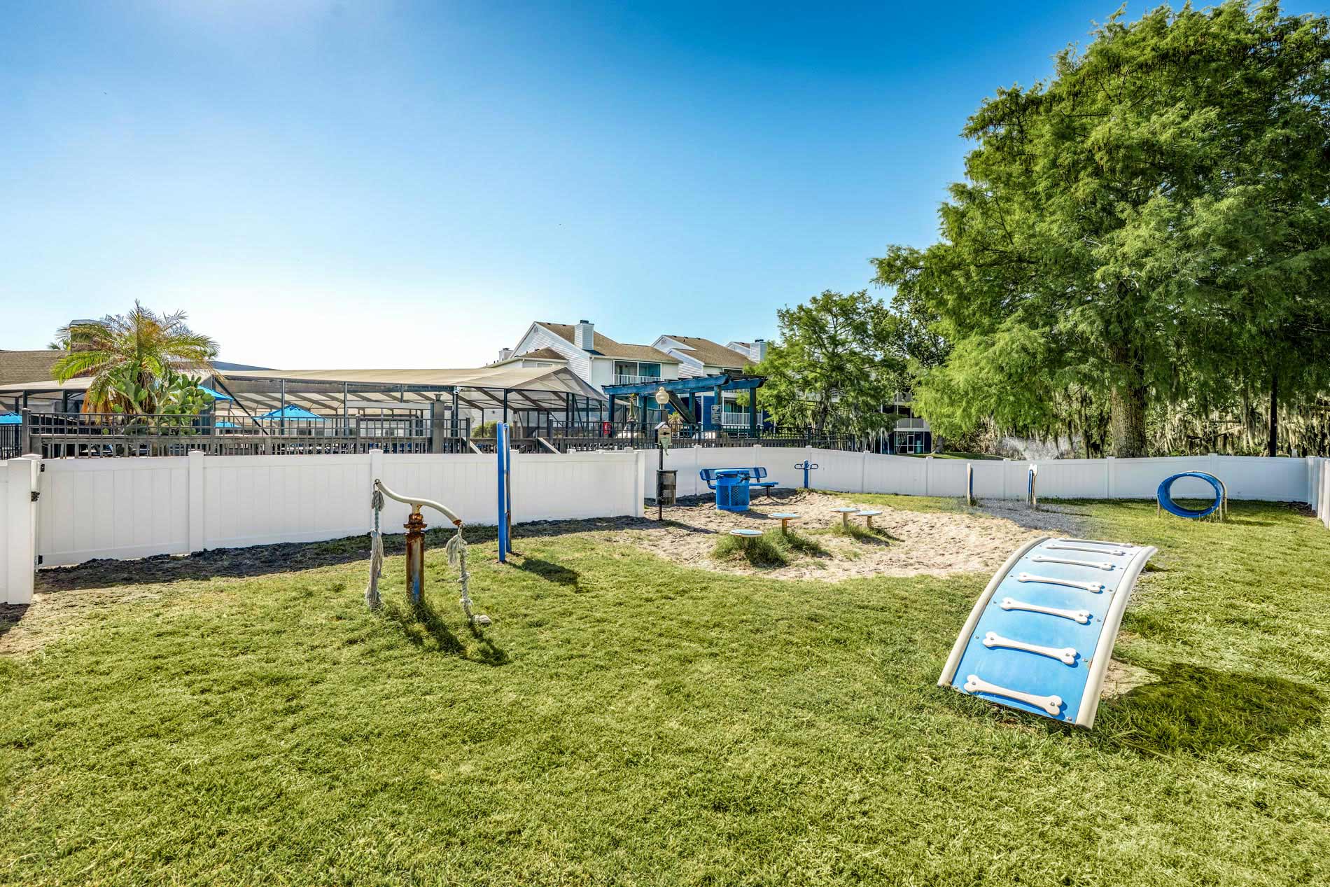 Regatta Shores photo 5