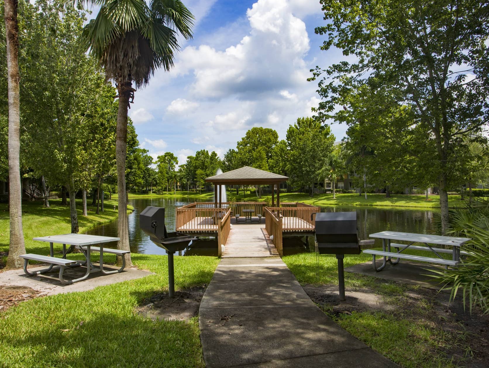 Ashton at Waterford Lakes photo 3