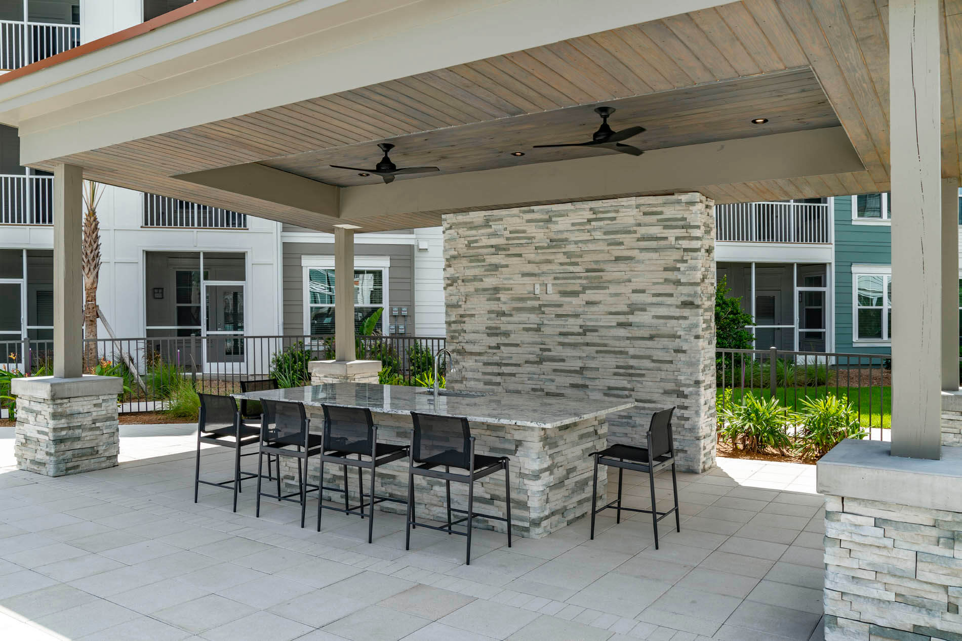 Essex Luxe Apartments photo 3