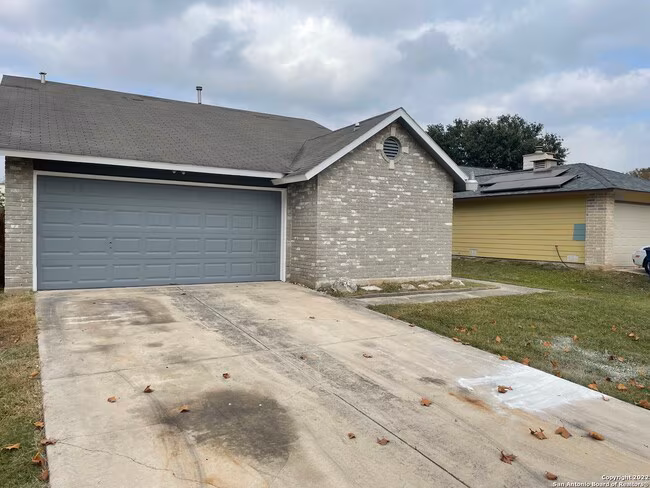5915 Pleasant Lake San Antonio, TX 78222 photo 2