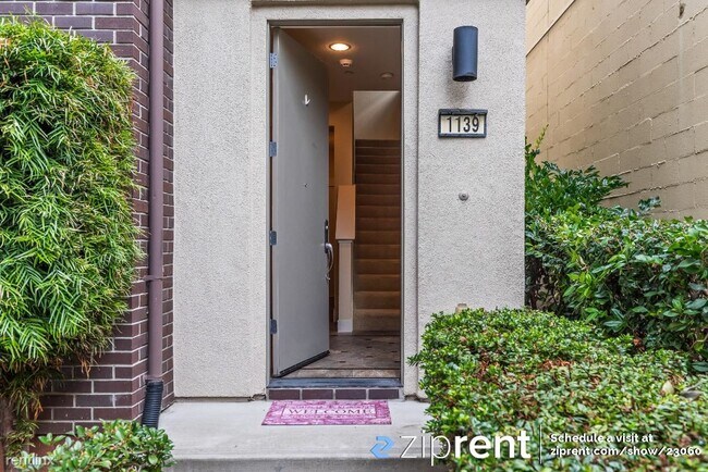 1139 66th Street, Oakland, CA 94608 photo 2