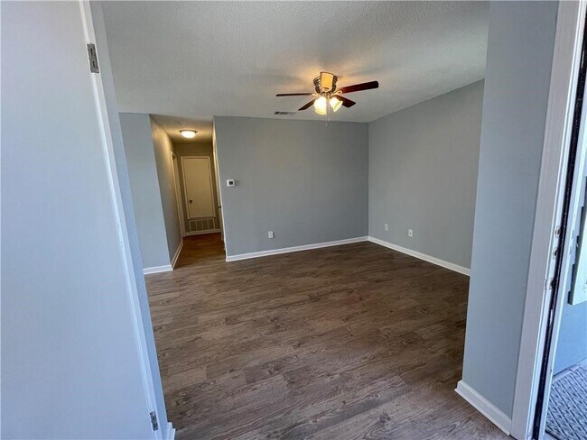 7417 Vintage Hills Dr Austin, TX 78723 photo 3