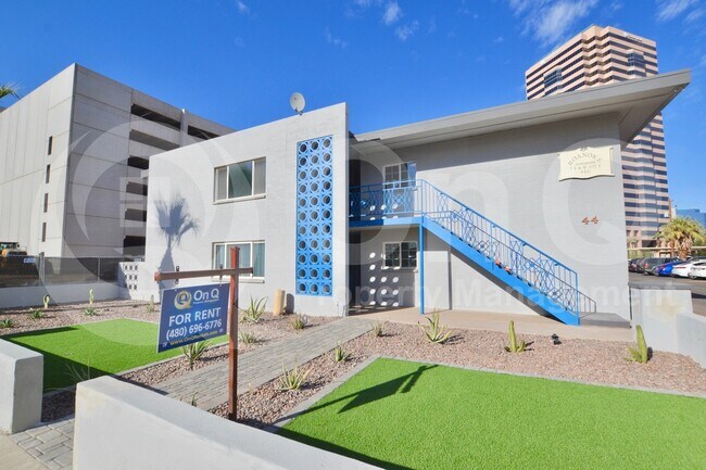 44 E Roanoke Ave Phoenix, AZ 85012 photo 2