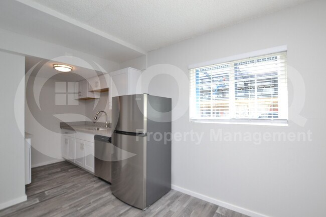 44 E Roanoke Ave Phoenix, AZ 85012 photo 4