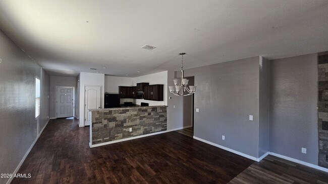 8223 W Pueblo Ave Phoenix, AZ 85043 photo 5