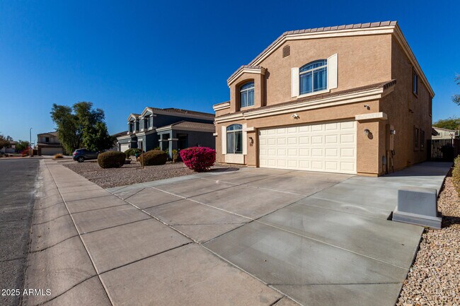 8406 W Pioneer St Tolleson, AZ 85353 photo 5