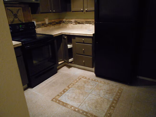 9000 Bissonnet St Houston, TX 77074 photo 5