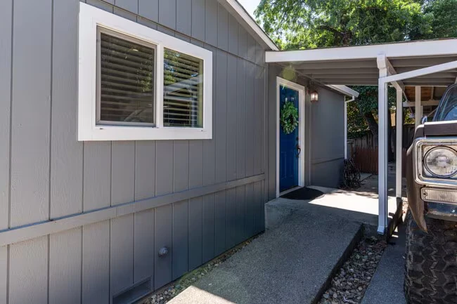300 IOLI Ranch Cir Cloverdale, CA 95425 photo 3