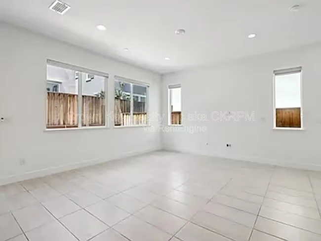 1363 S Shields Ave Mountain House, CA 95391 photo 2