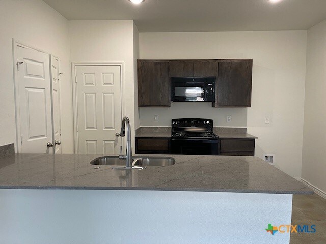 2307 Alterman Dr Temple, TX 76504 photo 4