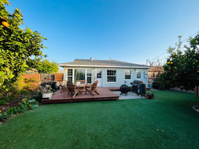 6462 Birchwood St San Diego, CA 92120 photo 2