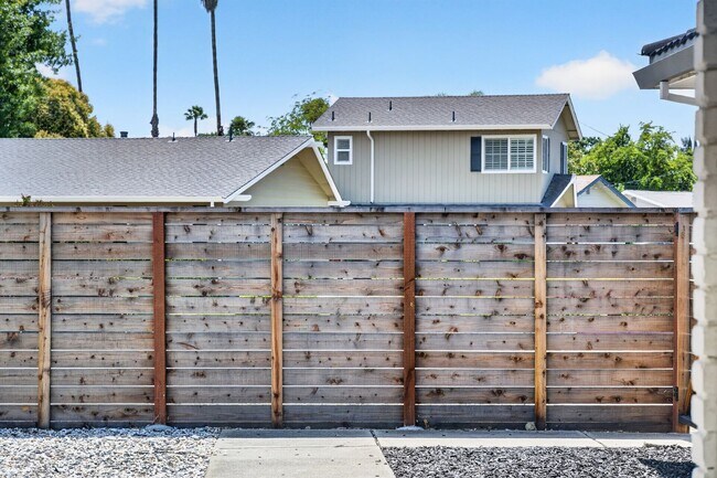 1780 Clayton Way Concord, CA 94519 photo 4