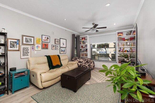 1150 J St San Diego, CA 92101 photo 4