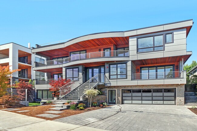 216 5th Avenue, Kirkland, WA 98033 photo 2