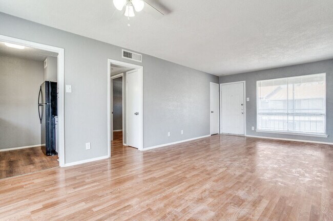 Esperanza Apartments photo 3