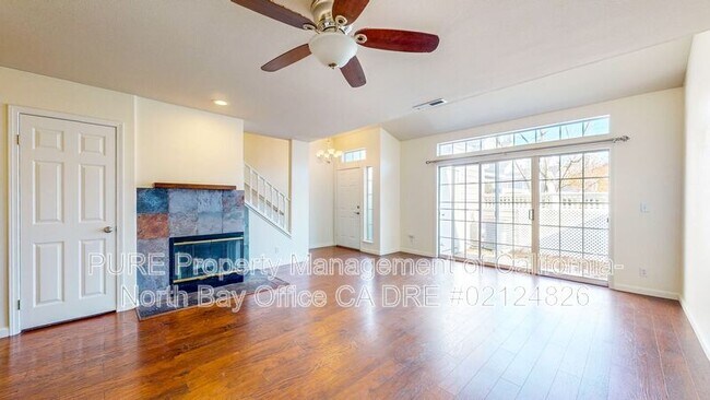 724 W Jasmine Cir Santa Rosa, CA 95407 photo 4