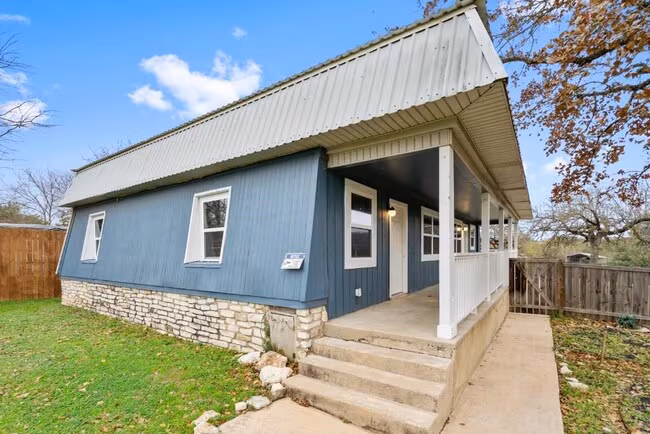1302 S Quinlan Park Rd Austin, TX 78732 photo 3