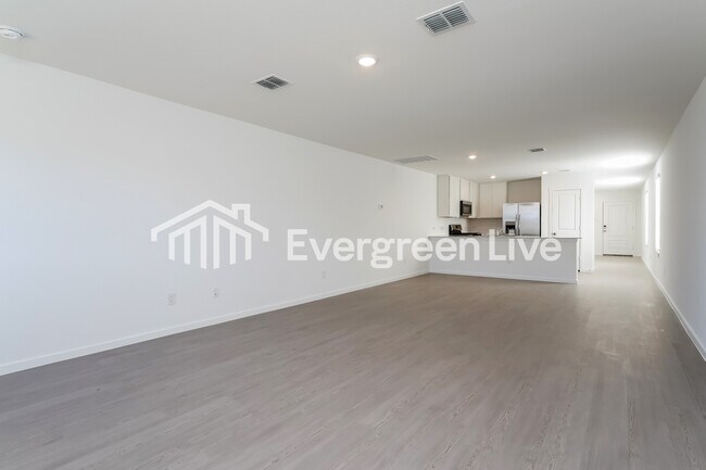 10504 Desert Hawk Cir Fort Worth, TX 76140 photo 5