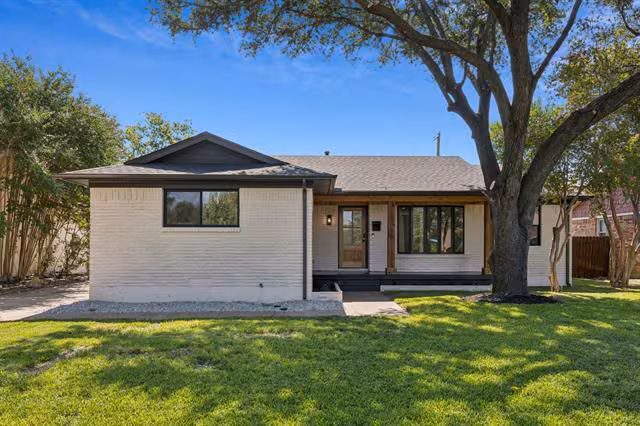 8566 Sweetwood Dr Dallas, TX 75228 photo 2