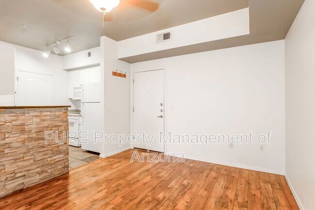 1701 E Colter St Phoenix, AZ 85016 photo 4