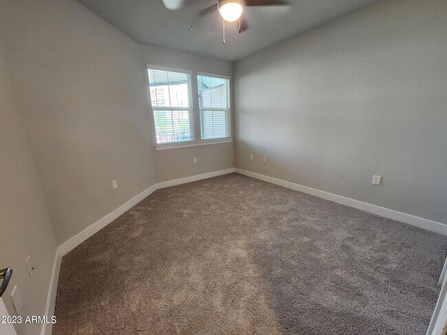 1375 N 145th Ave Goodyear, AZ 85395 photo 5
