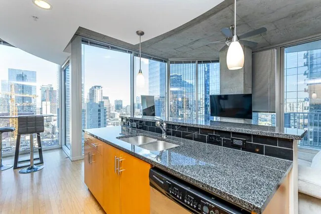 360 Nueces St Austin, TX 78701 photo 5