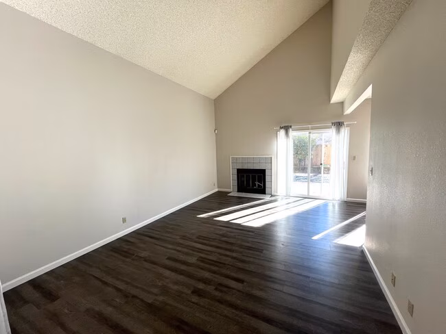5410 Twilight Common, Fremont, CA 94555 photo 3